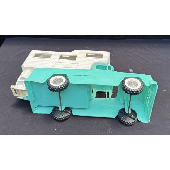 Vintage 1950s Andy Gard Plastic Toy Pick Up TEAL Truck with Camper! -3 - Picture 8 of 12